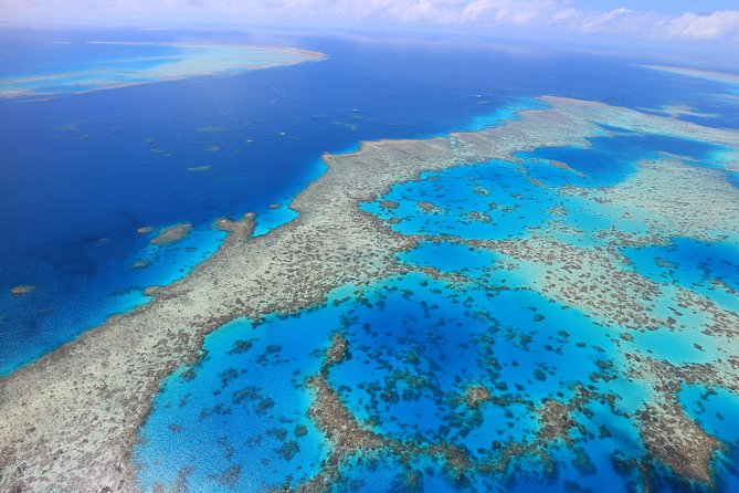 1-Hour Whitsunday Islands and Heart Reef Scenic Flight - Heart Reef, the flight’s signature view
