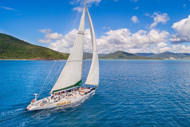 2-Night Whitsundays Sailing Cruise incl. Whitehaven Beach & Great Barrier Reef - Two nights aboard Spank Me