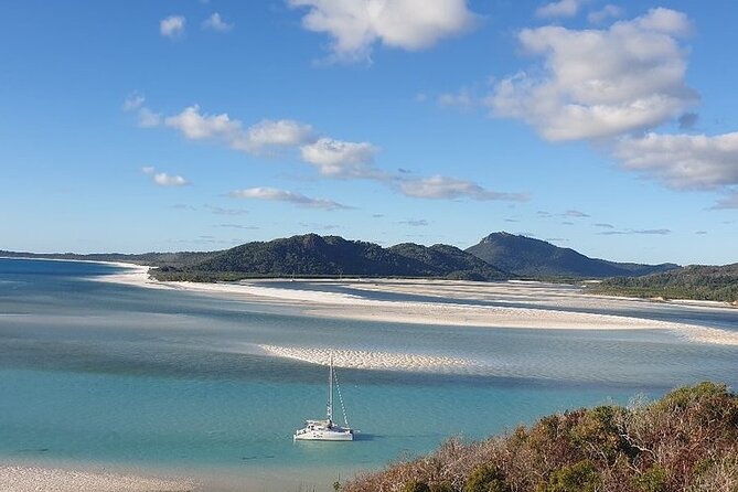 2-Night Whitsundays Sailing Cruise incl. Whitehaven Beach & Great Barrier Reef - Shared bunks and the overnight setup