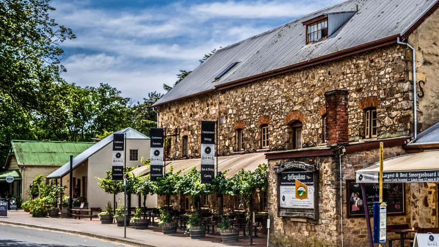 Adelaide City Highlights Half-Day Tour, Mt Lofty & Hahndorf - What the transport and group size mean