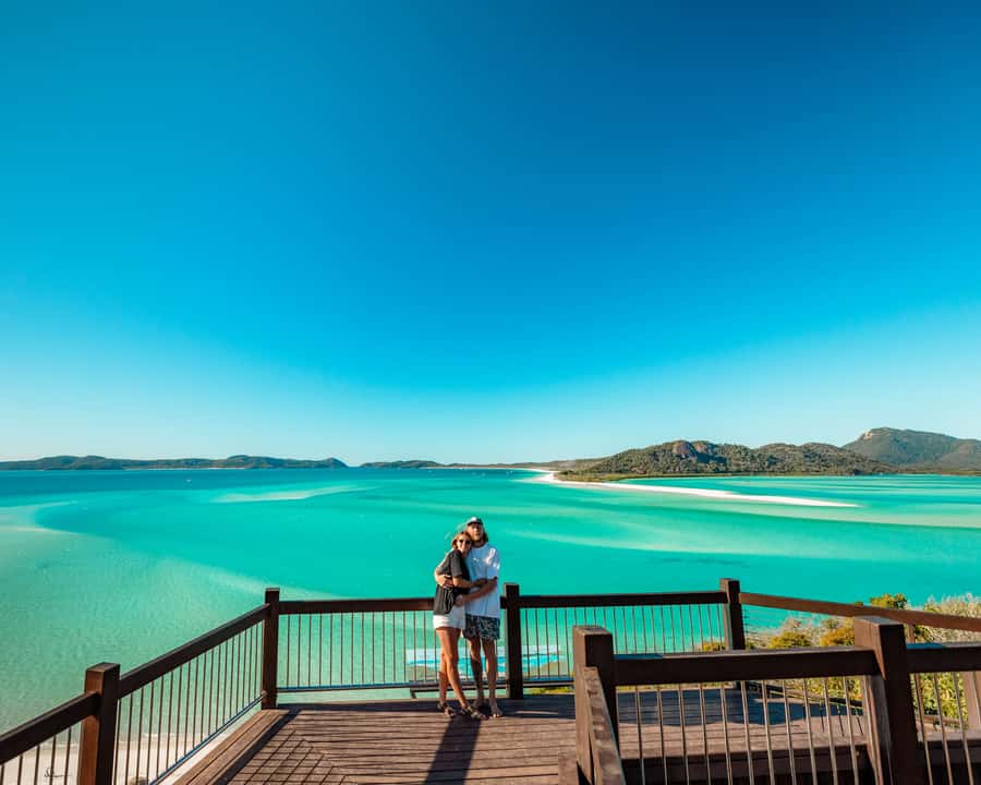 Airlie Beach: 2-Day Whitsunday Islands Sailing Snorkel Tour - Food, dietary needs, and the social mood