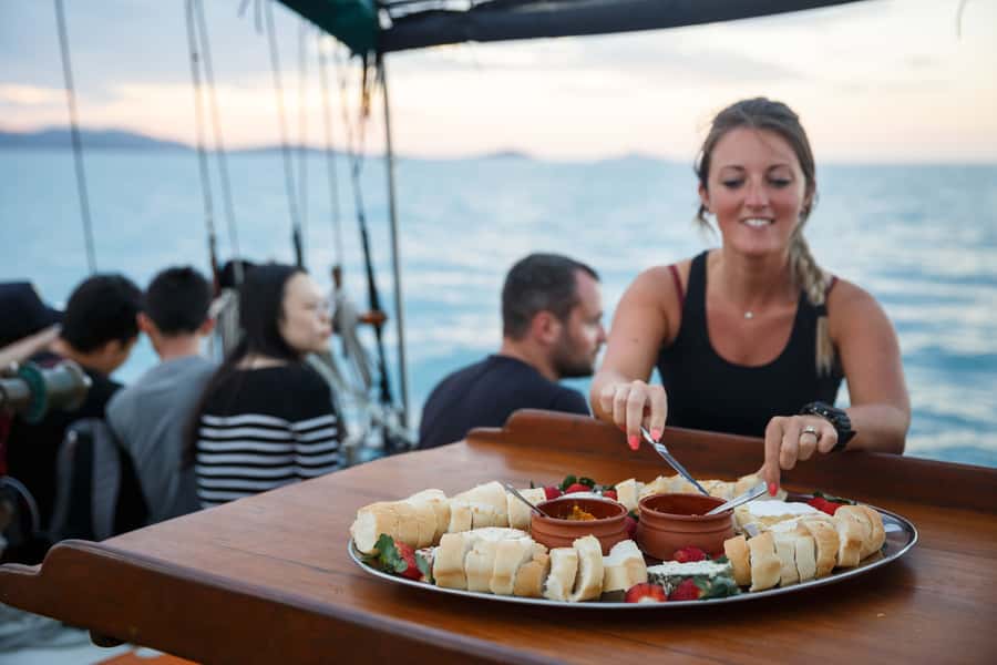 Airlie Beach: Providence Whitsundays Tallship Sunset Sail - Key points to know before sailing