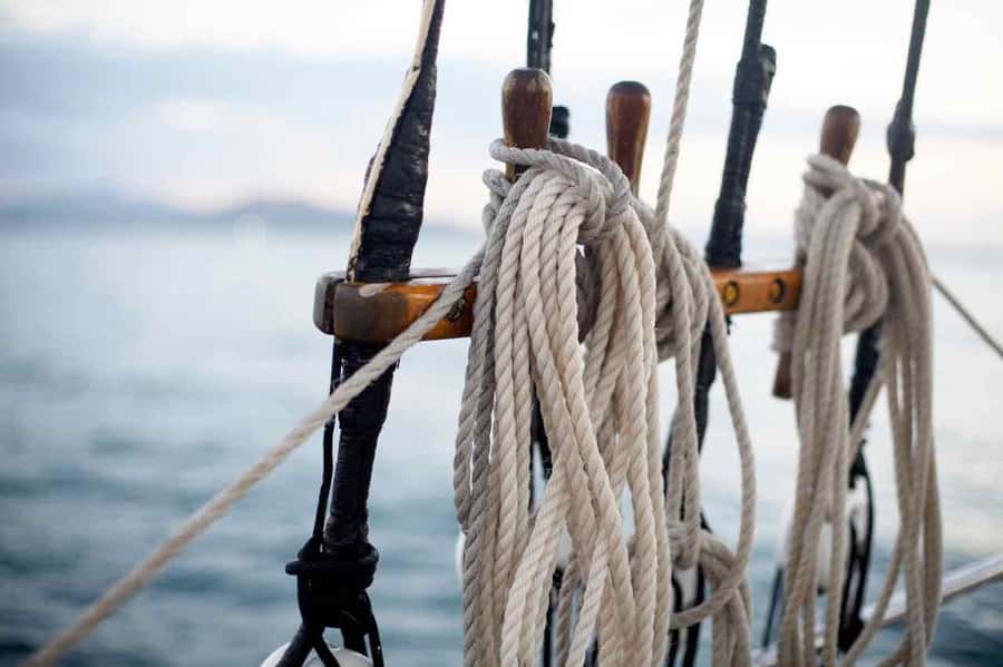 Airlie Beach: Providence Whitsundays Tallship Sunset Sail - A historic schooner with a film connection