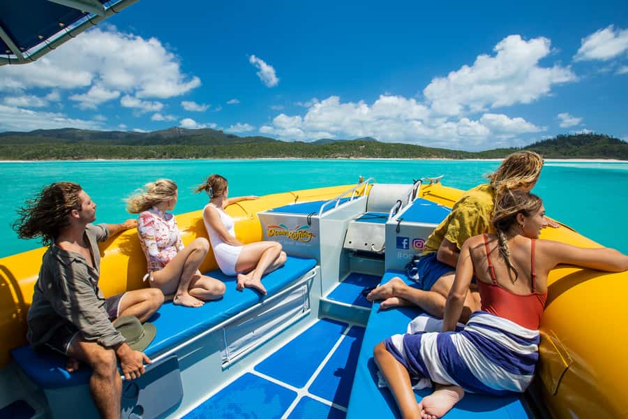 Airlie Beach: Snorkel, Hill Inlet Lookout & Whitehaven Beach - The 35-knot ride to the islands
