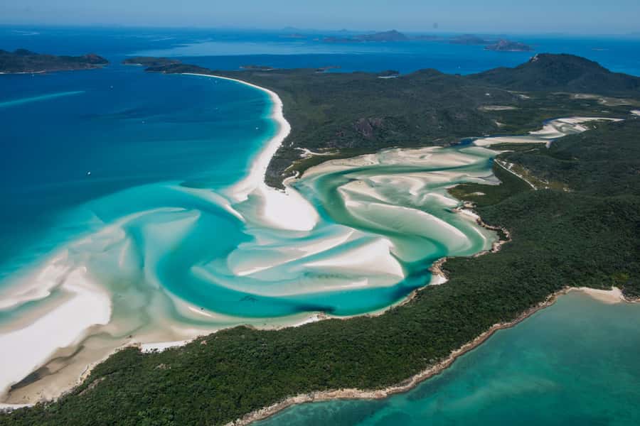 Airlie Beach: Whitehaven Beach Club - Lunch, afternoon fruit, and onboard spending