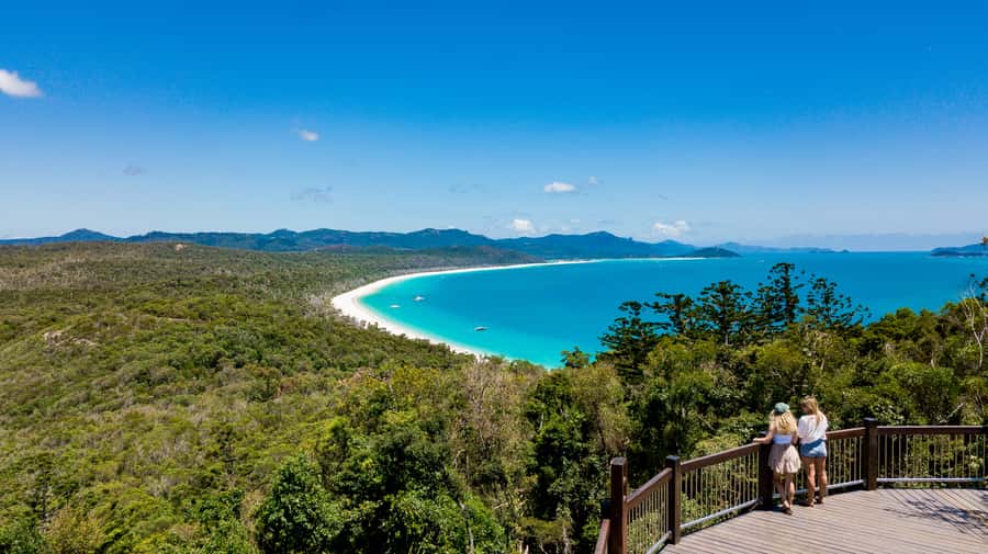 Airlie Beach: Whitehaven Beach Day Tour with Snorkel Option - Snorkeling at a Whitsundays reef site