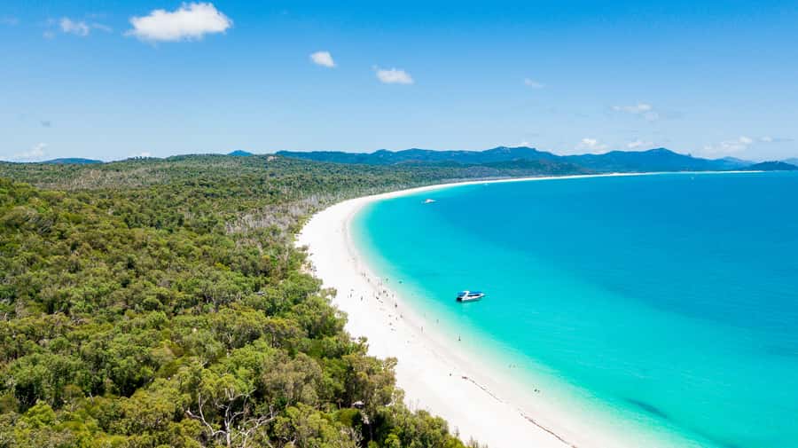 Airlie Beach: Whitehaven Beach Day Tour with Snorkel Option - Whitehaven Beach gives you the full middle of the day