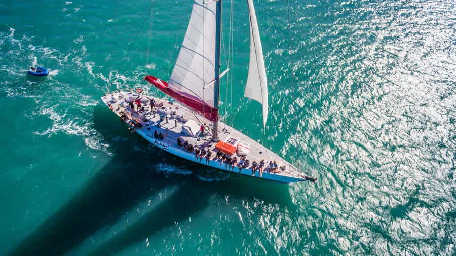 Airlie Beach: Whitsunday Islands 2-Day Sailing Tour - Why two days works better than a rushed Whitsunday cruise