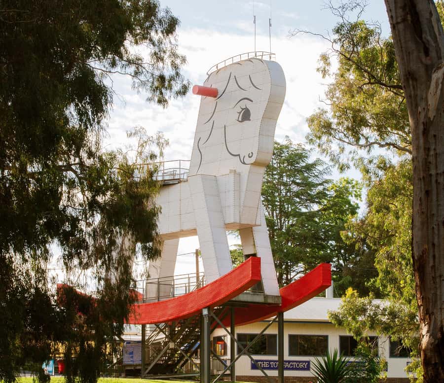 Barossa: Enjoy Wine, Lunch, Brewery, Chocolate & Wildlife - Tanunda gives you 50 minutes of choice
