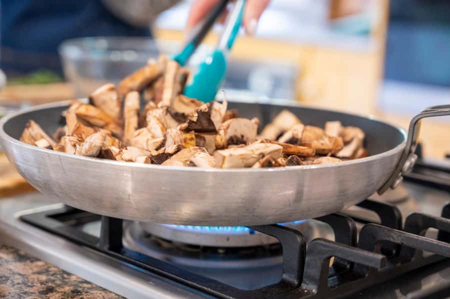 Barossa Valley: Maggie Beer's FarmShop Experience - Lunch by the dam and what is included