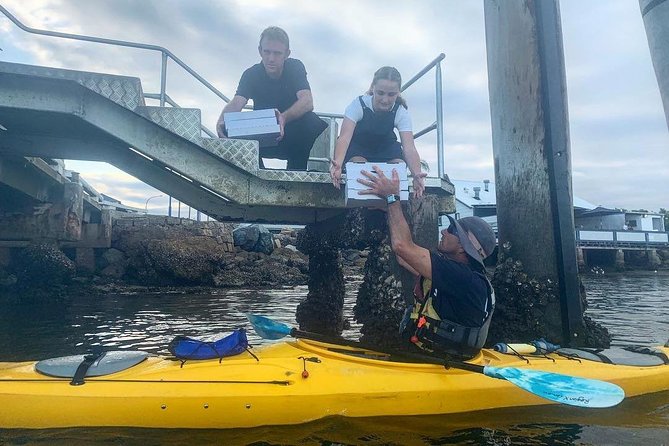 Batemans Bay Sunset Pizza Kayak Tour - Float and Feast - Pizza on the water