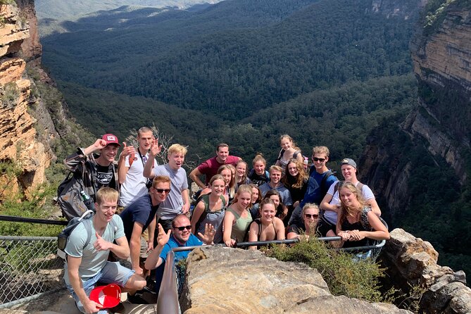 Blue Mountains Private Tour From Sydney, & Featherdale Aussie Animal Park Option - Crossing the Harbour Bridge and choosing your pickup