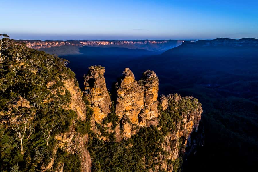 Blue Mountains Sunset Waterfalls Wildlife Tour From Sydney - Who should book this Blue Mountains tour?