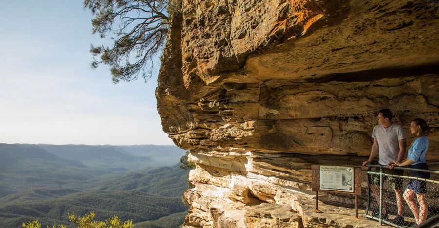 Blue Mountains Sunset Waterfalls Wildlife Tour From Sydney - The guides shape the feel of the day
