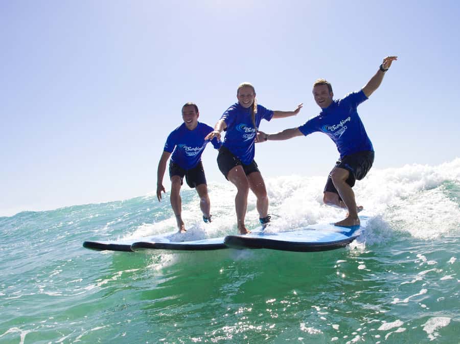 Bondi Beach: 2-Hour Surf Lesson Experience for Any Level - The first lesson happens on the sand