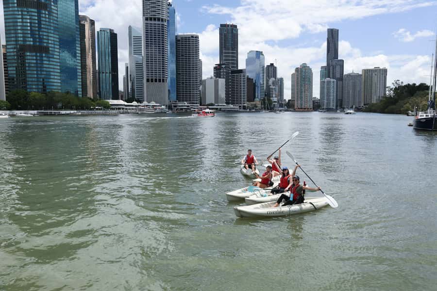 Brisbane: 2-Hour Kayak Hire on Brisbane River - Starting at Kangaroo Point with Brisbane at water level