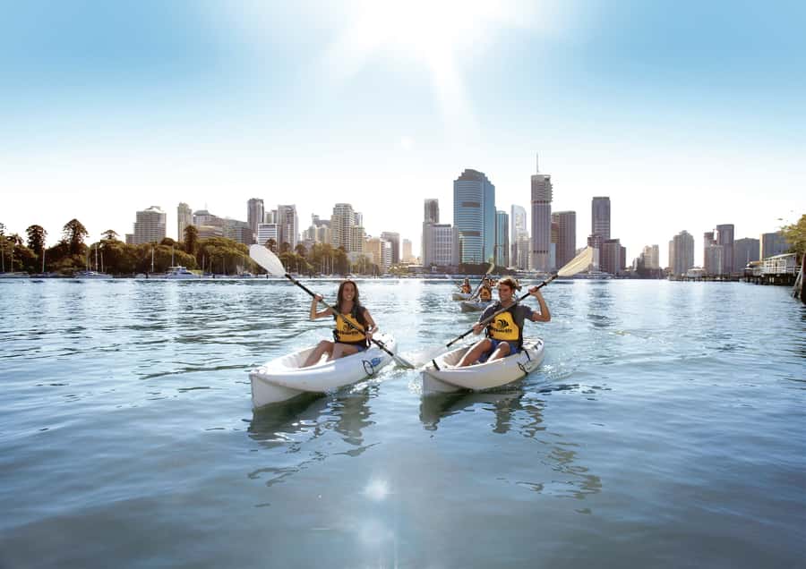 Brisbane: Guided River Kayak Tour - The first briefing gets beginners moving