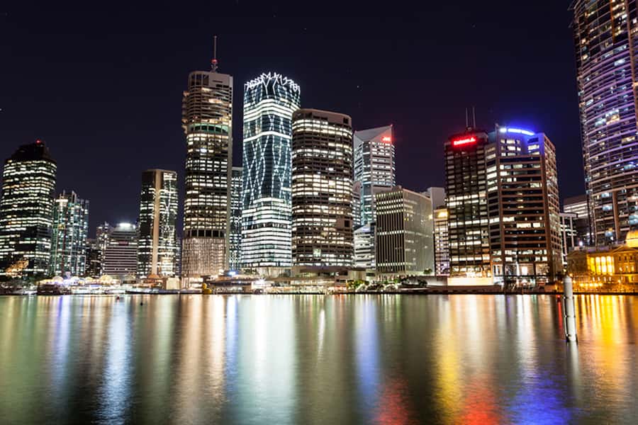 Brisbane: Illuminated River Night Kayak Tour - The short lesson before you launch