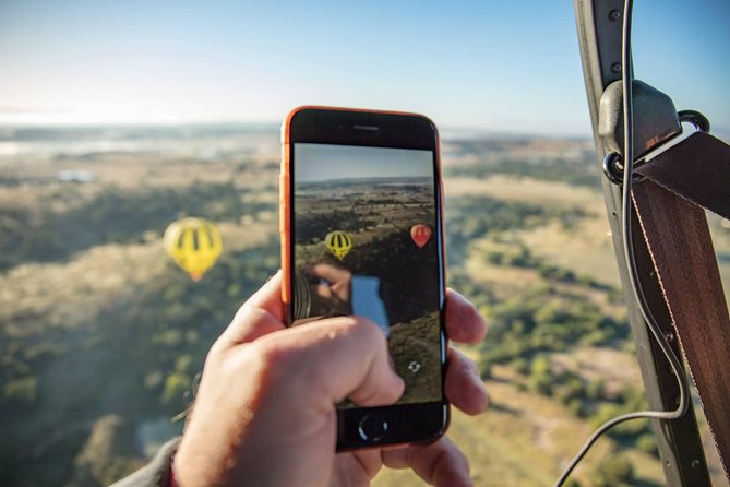 Brisbane's closest Hot Air Balloon Flights - City & Country views - 1 hr flight! - Who will get the most from this experience