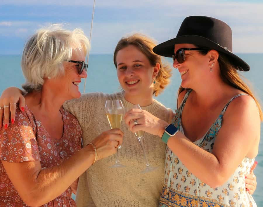 Broome: Whale Watching & Sunset Cruise - Treats, Drinks, and the Sunset Run Home