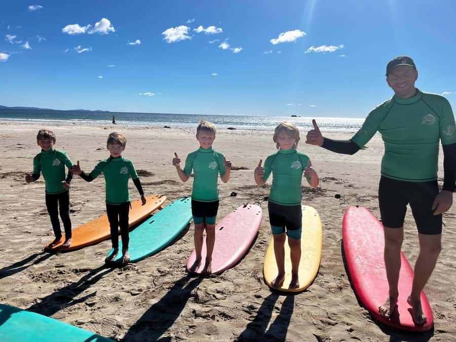Byron Bay: Group Surf Lesson with Instructor - Personal coaching in a group of eight