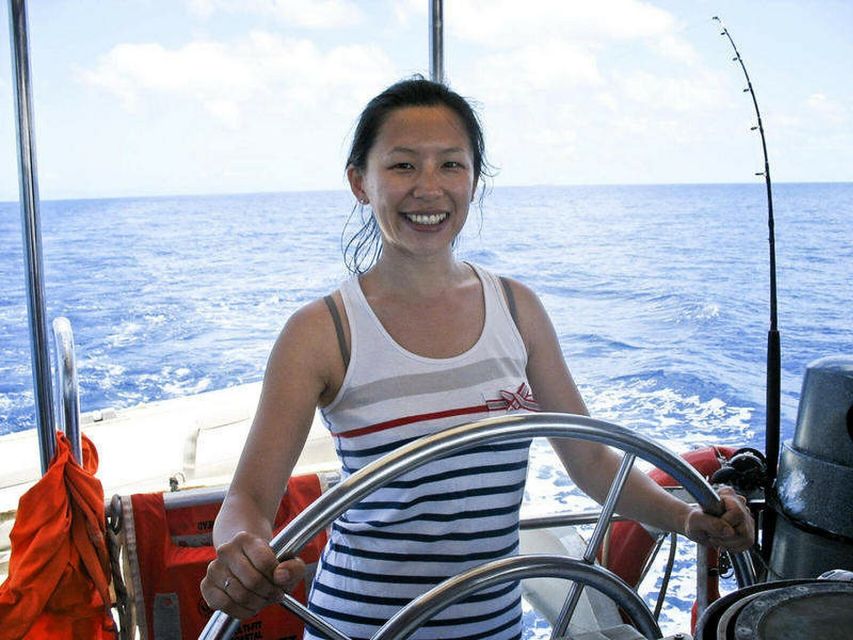 Cairns: 2-Day Great Barrier Reef Dive and Snorkel Boat Trip - Morning light, breakfast, and the final reef time