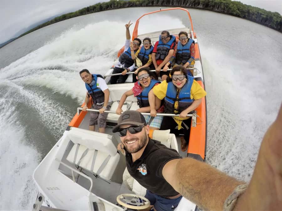 Cairns: 35-Minute Jet Boating Ride - A fast introduction to Cairns’ Trinity Inlet