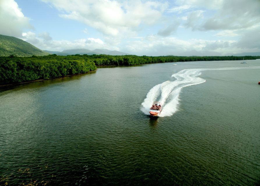Cairns: 35-Minute Jet Boating Ride - The captains make a real difference