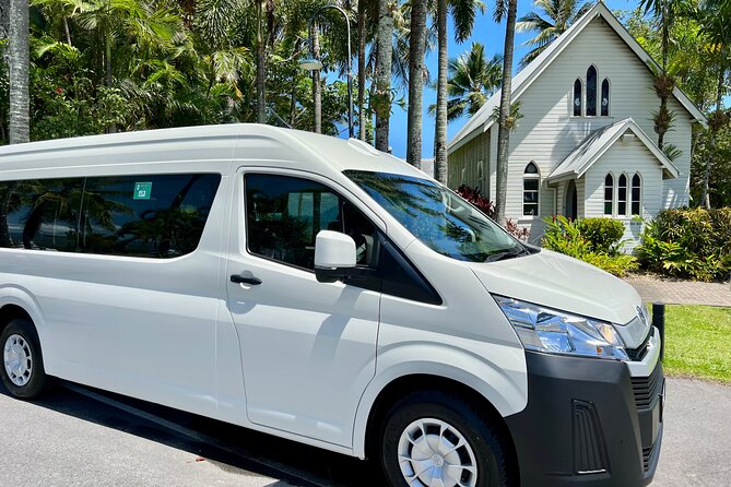 Cairns Airport to Port Douglas Shared Shuttle - Why this shuttle makes sense after landing in Cairns