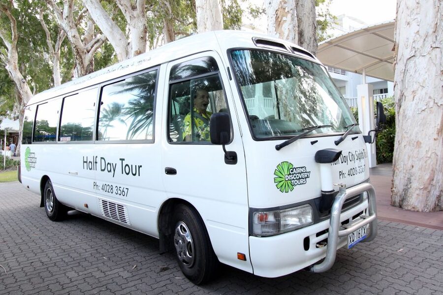 Cairns: Cairns City Sights & Surrounds Half Day Tour - Devonshire tea in leafy Edge Hill