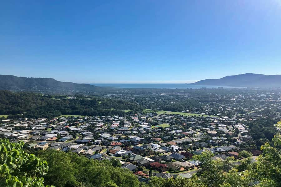 Cairns: Cairns City Sights & Surrounds Half Day Tour - Finishing at Palm Cove Beach