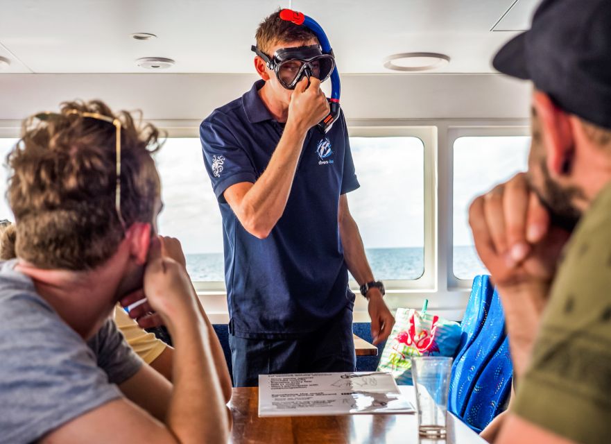 Cairns: Great Barrier Reef Full-Day Tour - Equipment and underwater photos