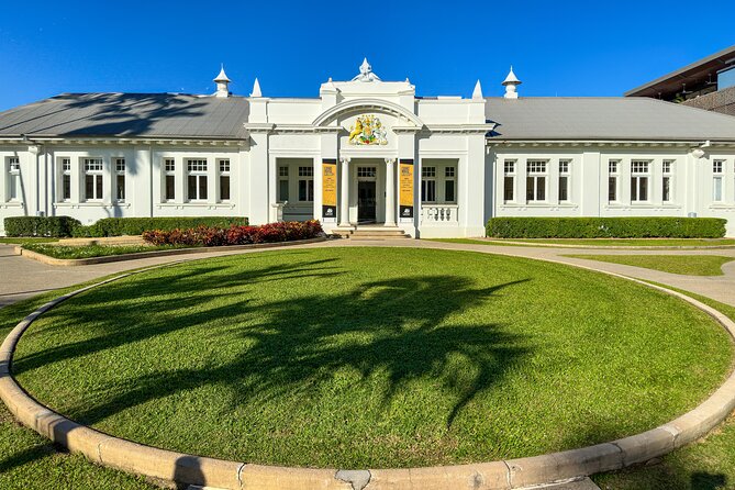 Cairns History Walking Tour - The Esplanade Lagoon and the story of reef and rainforest
