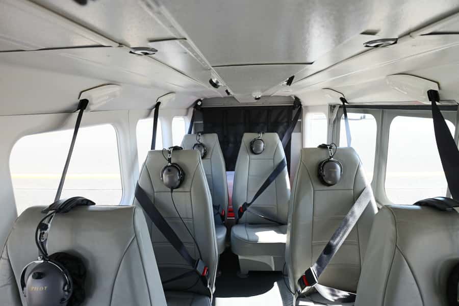 Cairns: Outer Edges of The Great Barrier Reef Scenic Flight - Why the reef looks different from a plane