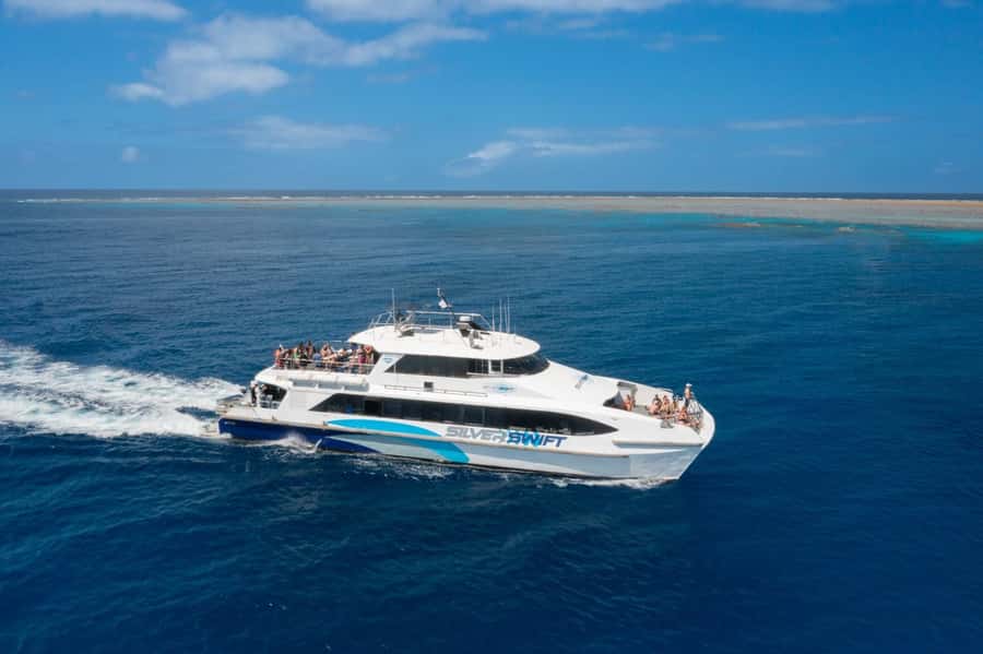 Cairns: Silverswift 3 Great Barrier Reef Sites in 1 Day - Optional scuba for beginners and certified participants