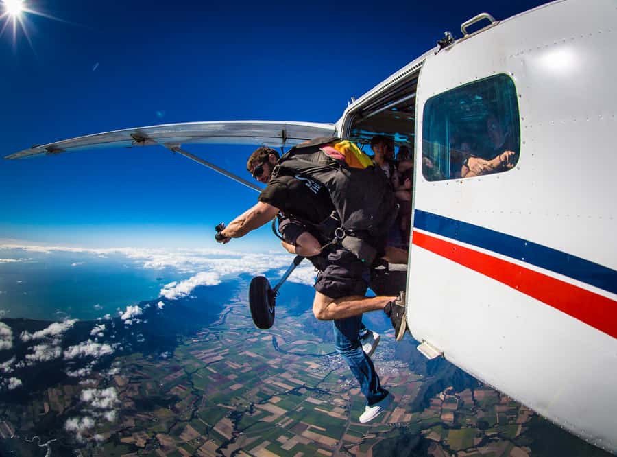 Cairns: Tandem Skydive Experience - The strongest part is the staff