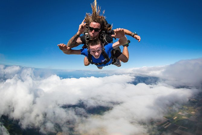 Cairns: Tandem Skydive Experience over Reef & Rainforest - The Cairns jump begins with a short briefing