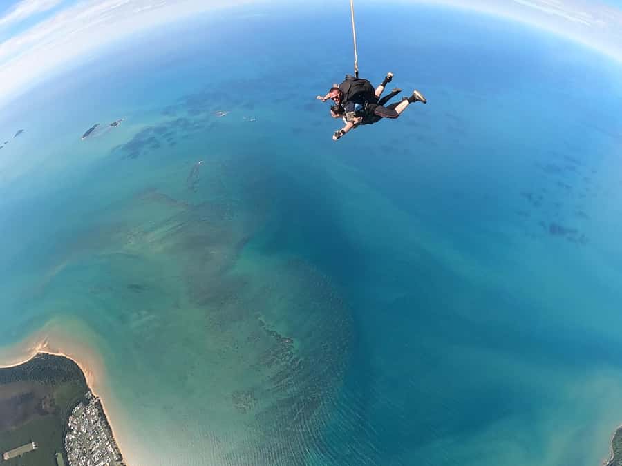 Cairns: Tandem Skydive - Training With Your Tandem Instructor