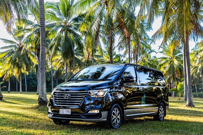 Cairns to Port Douglas ONE WAY Private Transfer 6 pax - A calm start after landing in Cairns