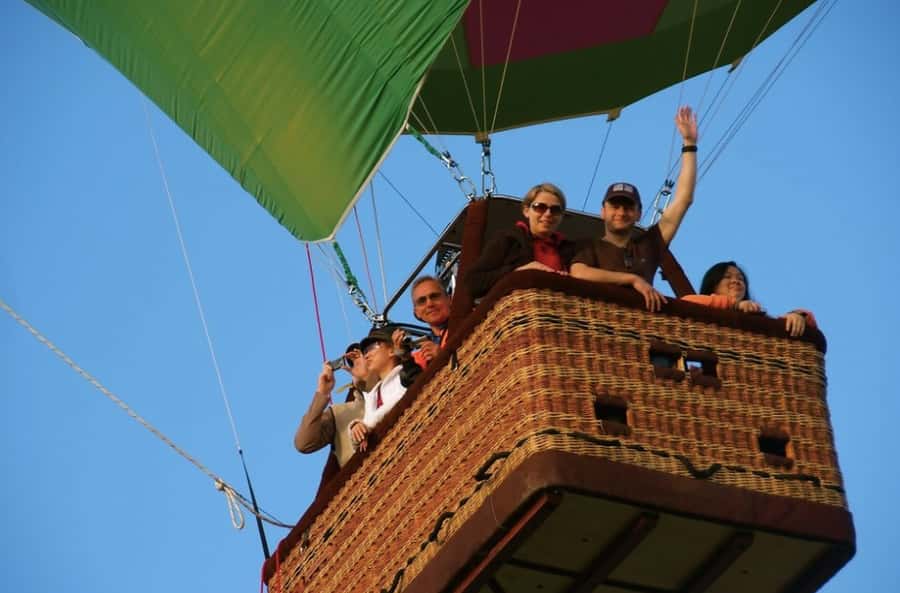 Camden Valley: Sunrise Hot Air Balloon Flight With Breakfast - Key details before you book