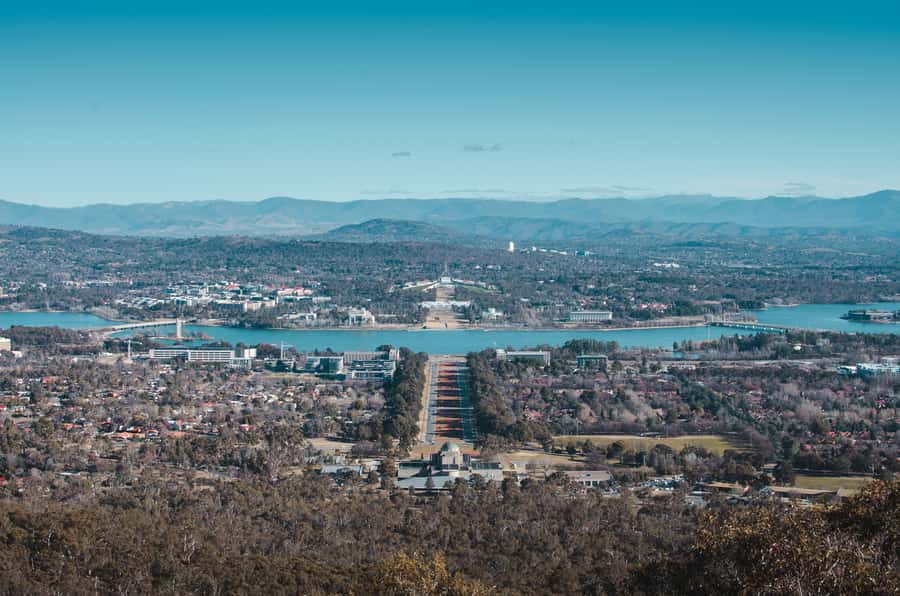 Canberra: City Highlights Day Tour with Entrance Fees - Why this Canberra day tour works