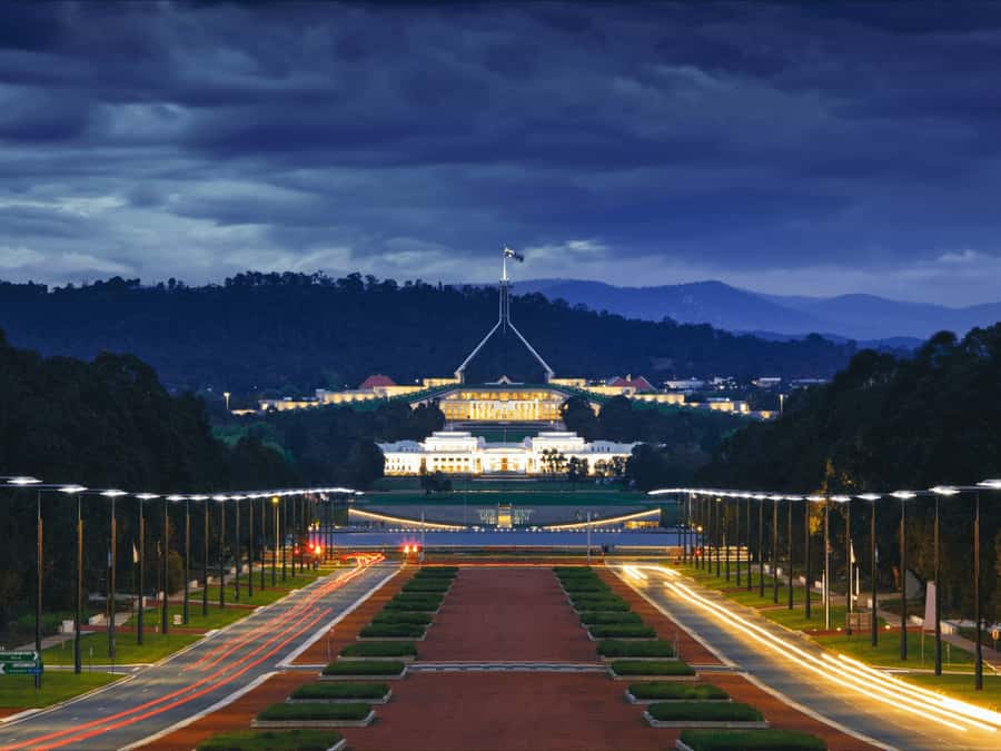 Canberra: City Highlights Day Tour with Entrance Fees - Old Parliament House gives politics a human scale