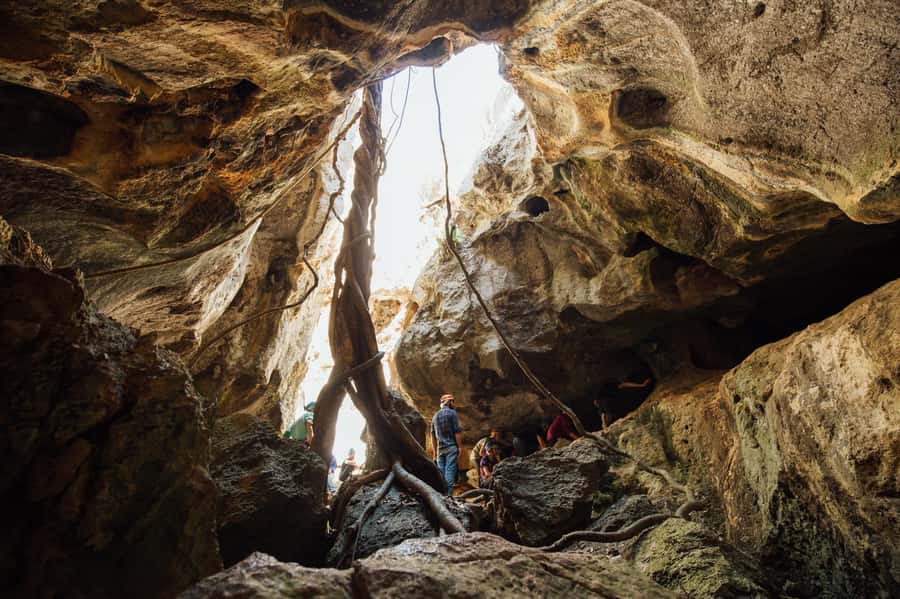 Capricorn Caves: 120 Minute Capricorn Adventurer Tour - Starting with helmets, lights, and a small group