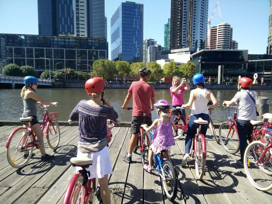 Classic Melbourne Bike tour - Fitzroy: the lunch break that gives the tour a local pause