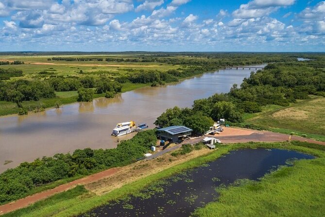 Crocodile Jumping Boat Cruise with Transfer from Darwin - Why the Adelaide River Crocodile Cruise Works