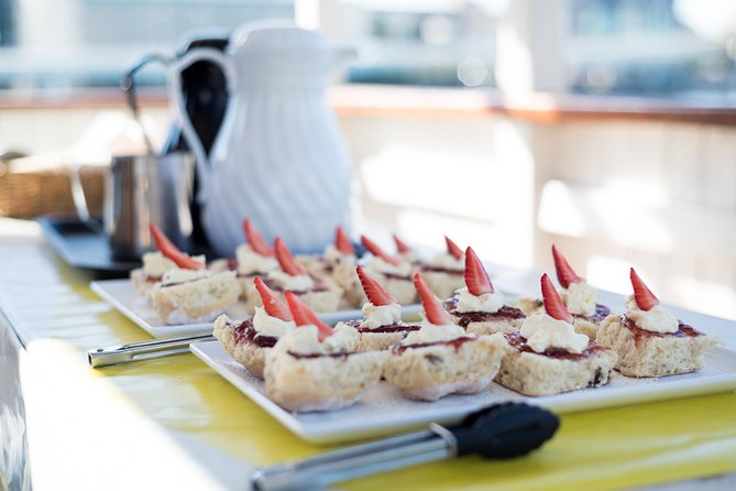 Cruise to Lunch Package: 10:30am – 2pm (3.5hr) - Seeing Brisbane from the Brisbane River