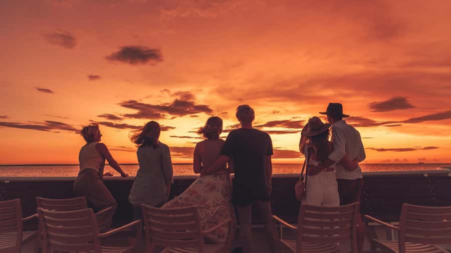 Darwin: Darwin Harbor Sunset Cruise with Buffet Dinner - Boarding at Stokes Hill Wharf at 5:30 PM