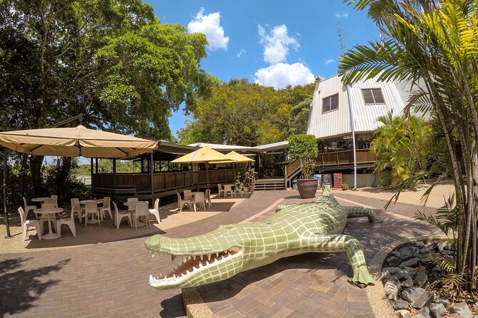 Darwin: Pathfinder Original Jumping Crocodile Cruise - Getting to the Adelaide River from Darwin