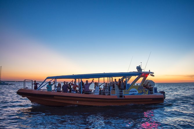 Darwin Sunset Cruise Including Fish 'n' Chips - The first drink sets an easy pace