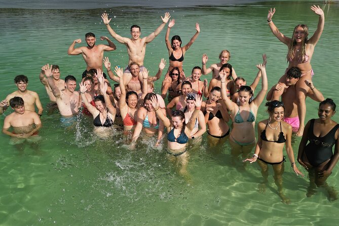 Dingos 2 Day K'Gari (Fraser Island) 4WD Tag-Along Tour - Starting at 7 am in Rainbow Beach